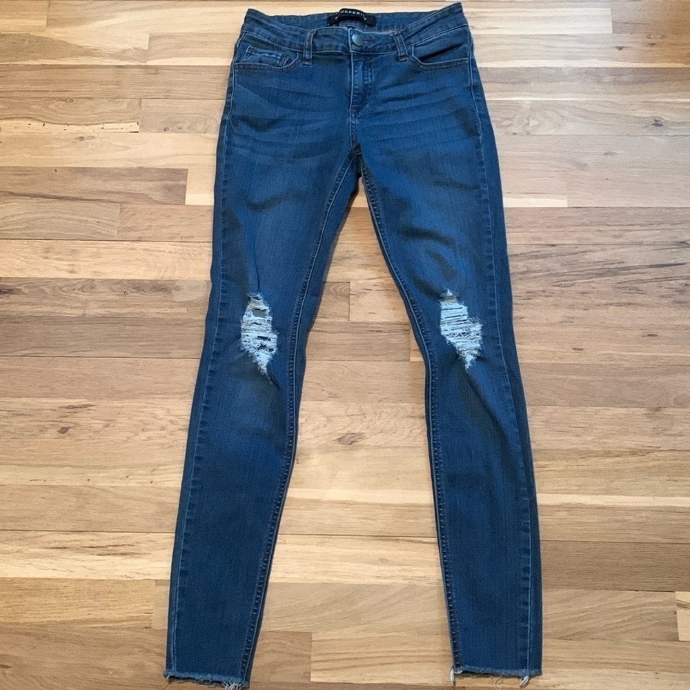 PROSPERITY Skinny Distressed Blue Denim Jeans Frayed Hem Medium Wash Women’s 26